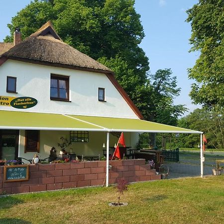 Pension Und Bistro" Dat Olle Fischerhus" Ralswiek Exterior foto